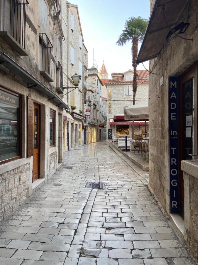 Dragazzo Apartment Trogir Eksteriør billede